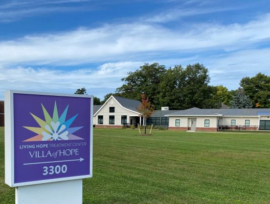 Living Hope Treatment Center Sign